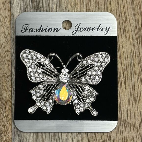 Butterfly Rhinestone Fashion Pin NWT - Picture 1 of 2